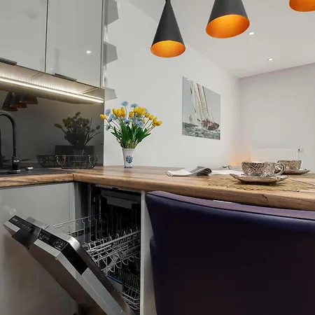 Bright With Balcony Near Zwirownia By Renters Apartment Rzeszow