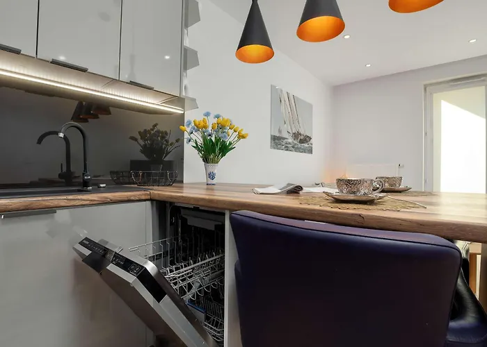 Bright With Balcony Near Zwirownia By Renters Lägenhet Rzeszów